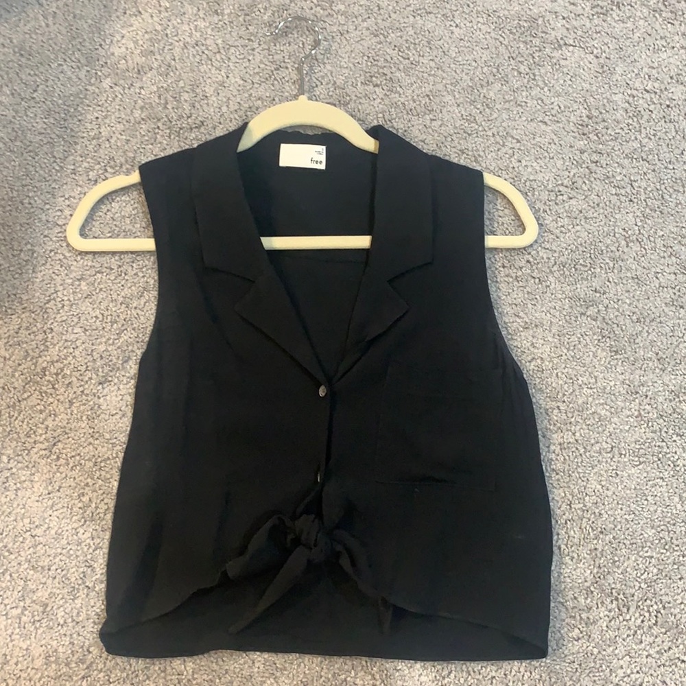 Aritzia Wilfred Tie Front Top